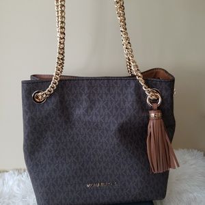 🔥Michael Kors Jet Set Chain tote(AUTHENTIC)
